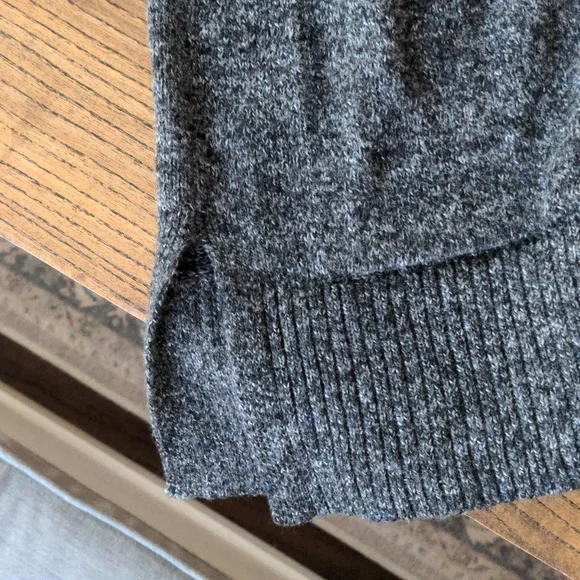 Euc Old Navy cardigan - Picture 3 of 5